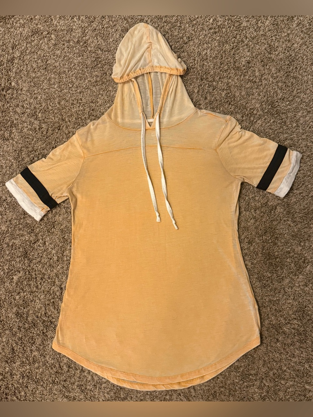 No Comment Short-Sleeve Light Yellow Hooded Tee with Contrast Stripe Sleeves